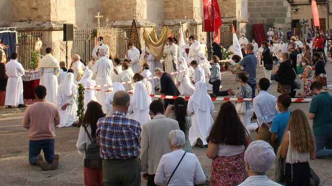 Reig, en procesión en la calle el Día del Corpus