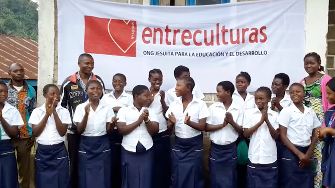Entreculturas, por la vuelta a la escuela de las niñas
