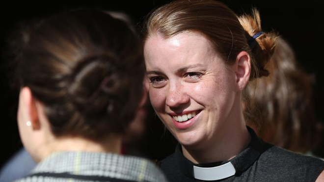 Sacerdocio femenino en la Iglesia Anglicana