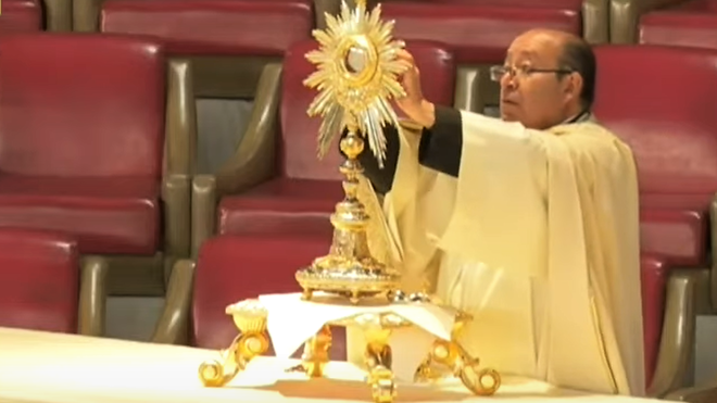 Coronavirus toma vida de sacerdote de Basílica de Guadalupe; Cardenal Aguiar Retes echa atrás reapertura de templos; Padre Manuel Corral, minimizando las muertes…
