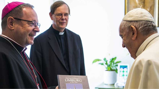 Monseñor Bätzing y el Papa
