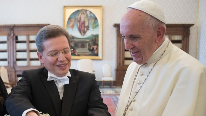 Julio César Caballero con el Papa