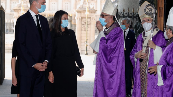 Los Reyes, a la entrada de La Almudena