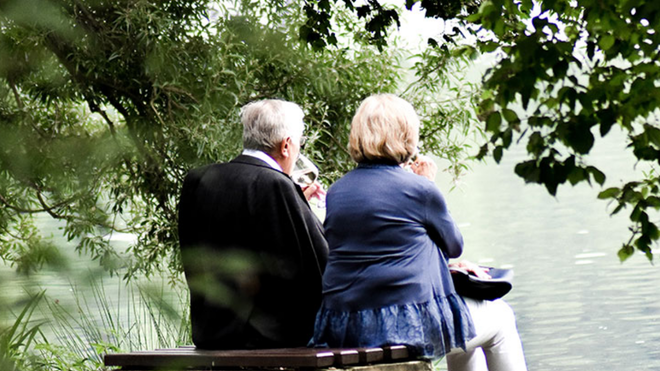 Los obispos, sobre los ancianos