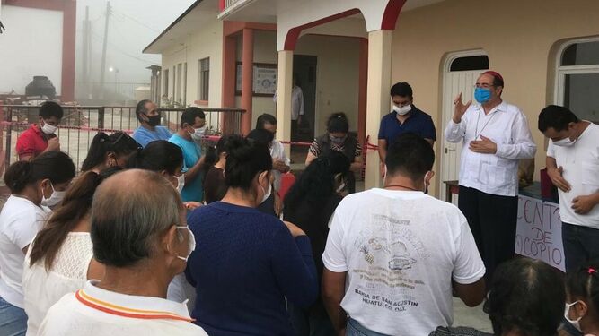 Fieles. Entre el sismo y la pandemia.