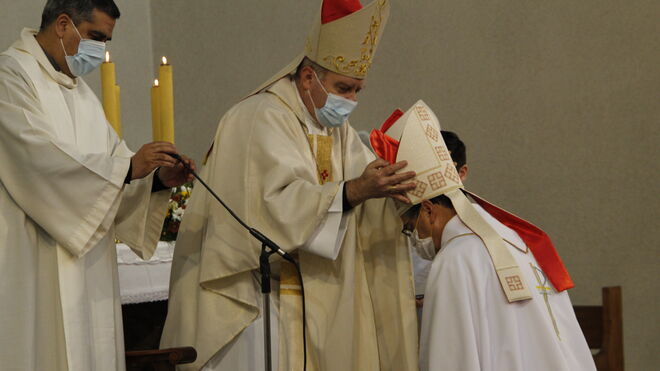 Ordenación de Sergio Pérez de Arce, nuevo obispo de Chillán (Chile)