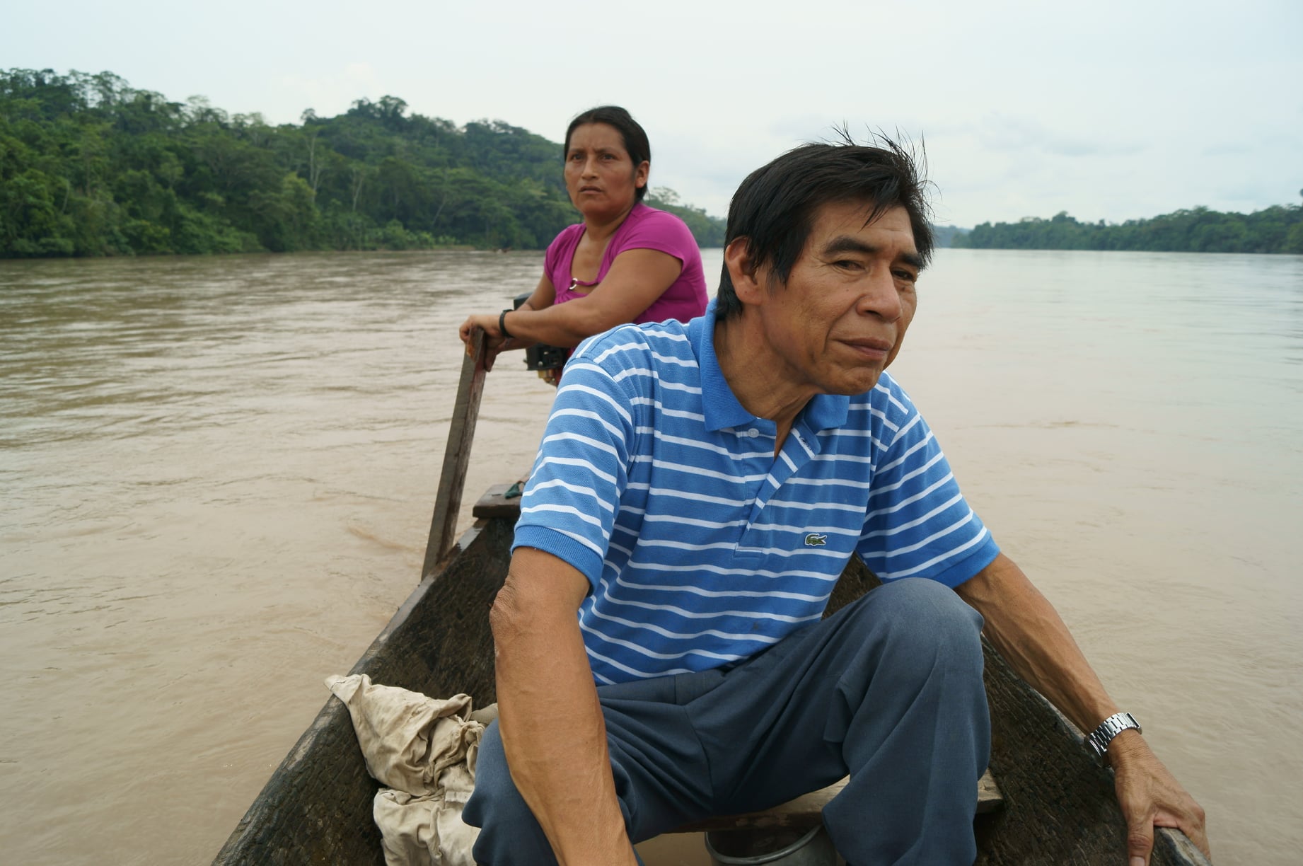 Santiago Manuin en el río