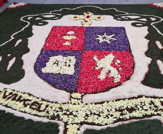 Escudo floral del obispo de Astorga