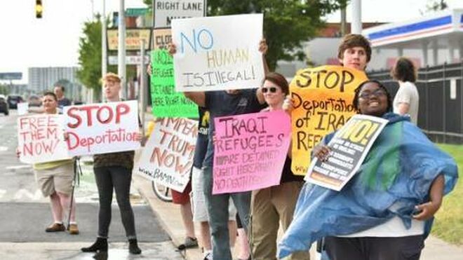 No a las deportaciones