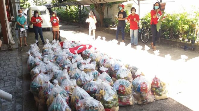 El Movimiento Sin Tierra distribuye alimentos en Belém