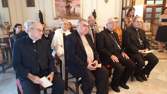 Ceremonia. Eusebio L., doctor Honoris Causa