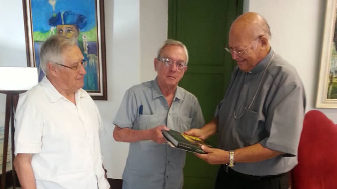 Eusebio Leal y el padre Manuel