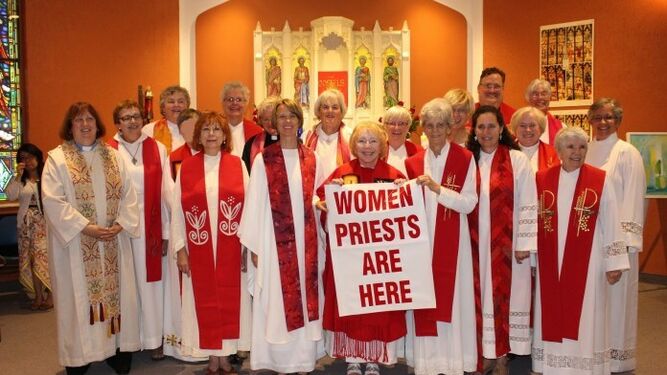 Mujeres sacerdote