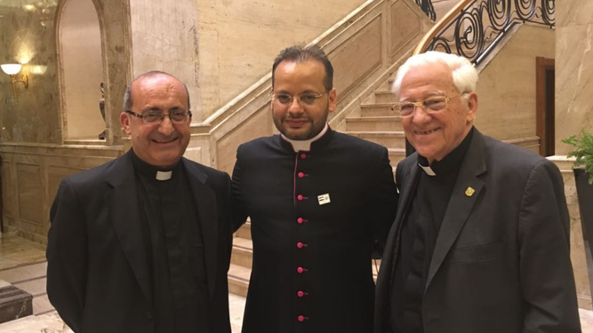 Padre Carlos, Monseñor Yoannes y padre Ángel