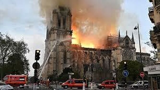 Incendio de la catedral de Notre Dame de París