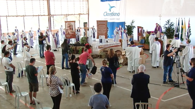 Vista del funeral de Casaldàliga, el 'obispo de los pobres'