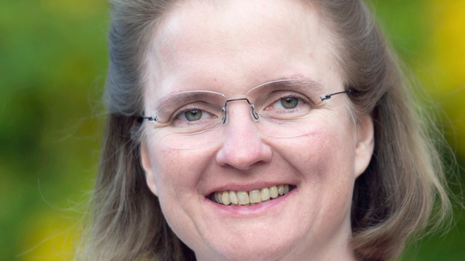 Charlotte Kreuter-Kirchhof, experta en el Consejo Económico Pontificio