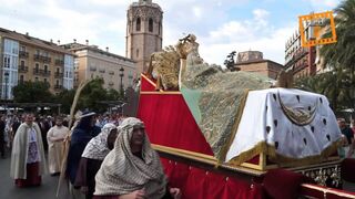 Virgen de agosto y el MIcalet al fondo.