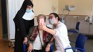 Cuidado de ancianos en tiempos de Covid.