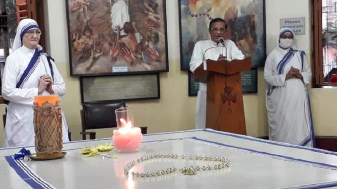 Las Misioneras de la Caridad celebran los 110 años del nacimiento de la Madre Teresa