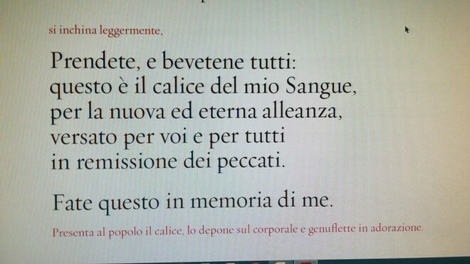 Esta es la versión italiana del Misal, en la que se sigue consagrando "Por todos"