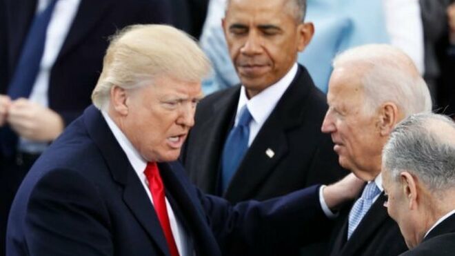 Biden y Trump, junto a Obama