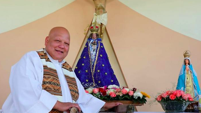 El 'padre Bachi', uno de los curas villeros, fallece por coronavirus