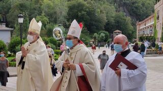 El Nuncio, con Sanz, en Covadonga