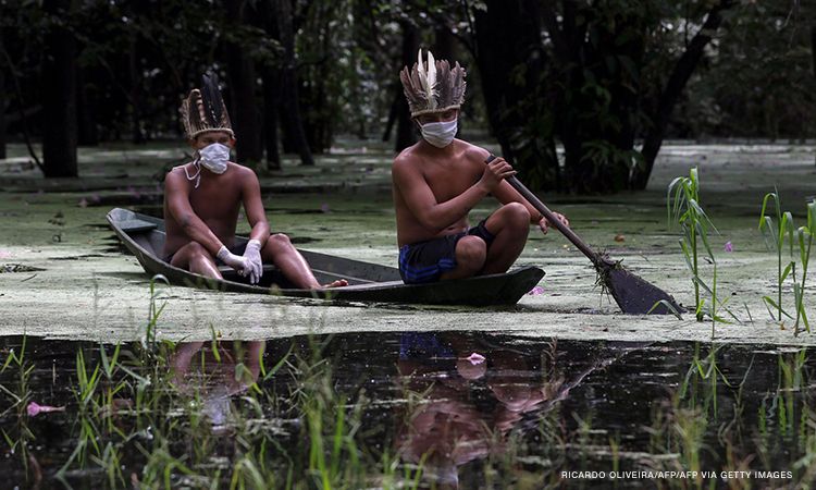 Indígenas de la Amazonía