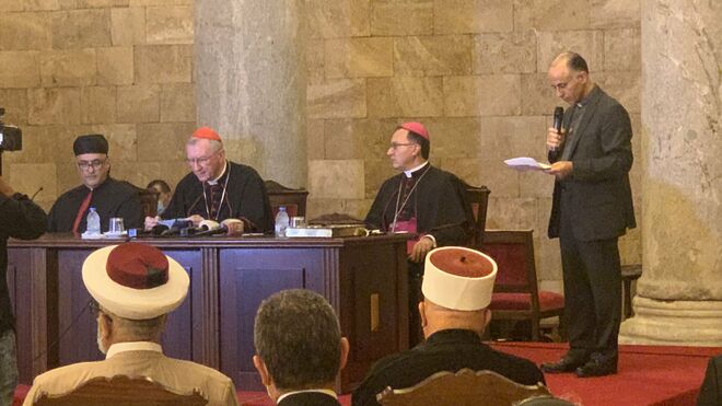 Parolin, desde Beirut: "El Líbano no se quedará solo, juntos reconstruiremos Beirut"