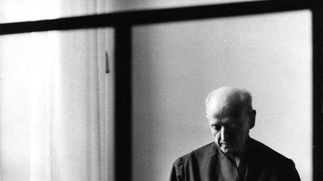 Pedro Arrupe en oración