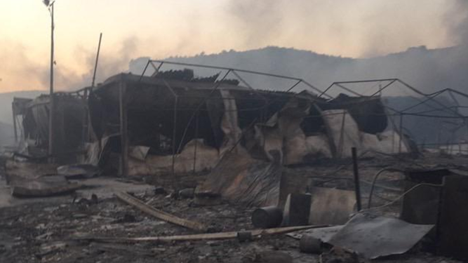 El campamento de Moria, arrasado por el fuego