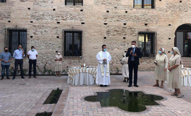 Esclavas de la Eucaristía, 90 años en Berja
