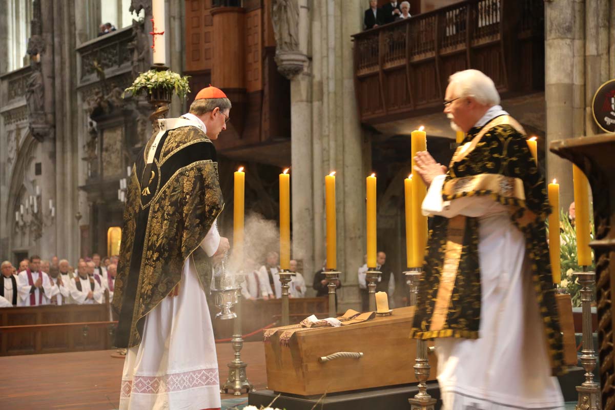 CATHOLICVS-Funeral-Card-Meisner-009