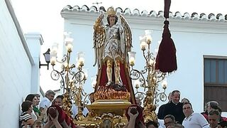 La  popular romería dedicada a san Miguel en Lliria
