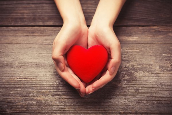depositphotos_63210555-stock-photo-red-heart