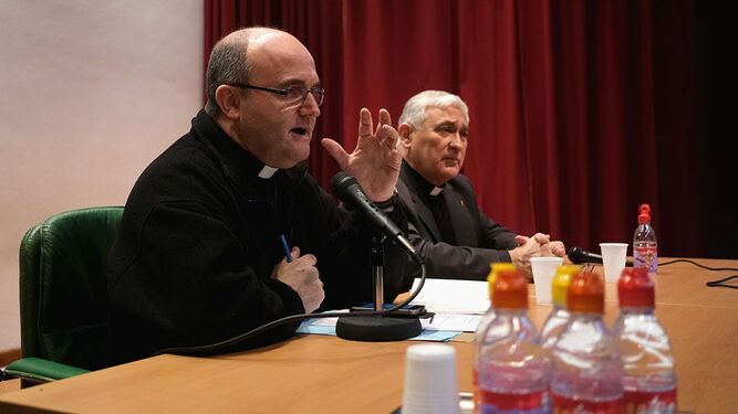 Munilla y Zornoza, en una reciente conferencia en Cádiz