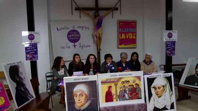 Revuelta de mujeres en la Iglesia