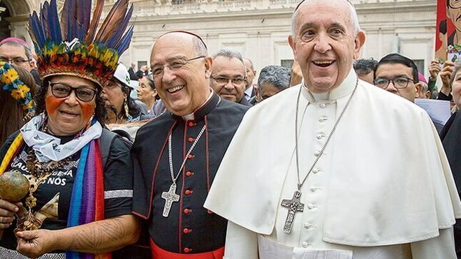 Cardenal Barreto con el Papa Francisco