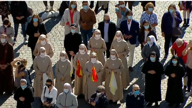 Monjas españolas en el ángelus