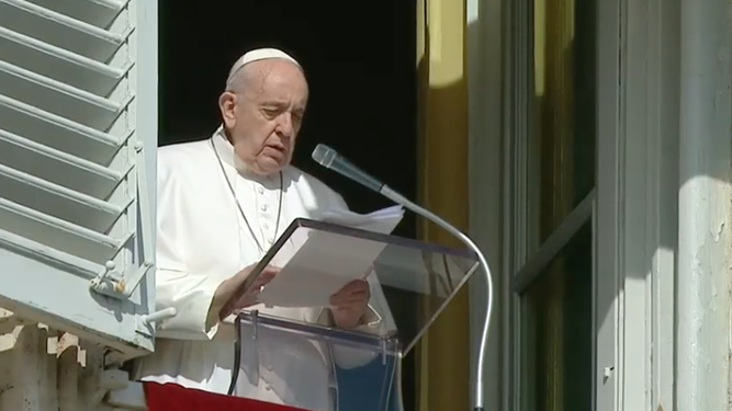 Bergoglio en su discurso del Angelus