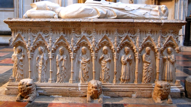 Sepulcro del cardenal Gil Álvarez de Albornoz en Toledo