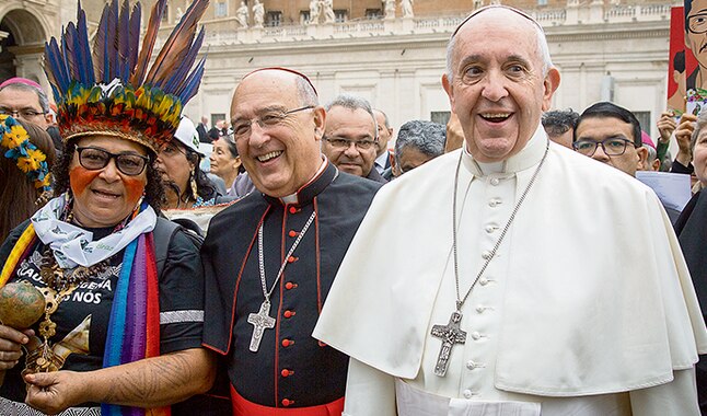 Cardenal Barreto con el Papa Francisco