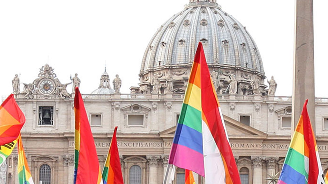 Banderas gays, en el Vaticano