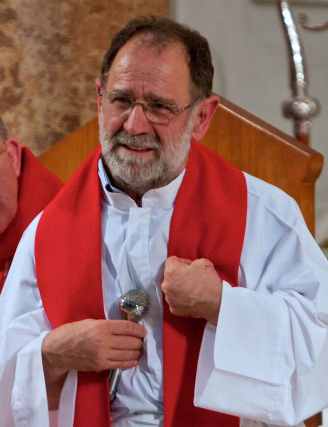 Durante la eucaristía en homenaje ofrecida por Cáritas diocesana de Valencia el 11 de junio de 2011