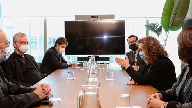 Omella y Vives, con la Consellera