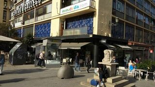 Imagen de la plaza ya sin el cruceiro