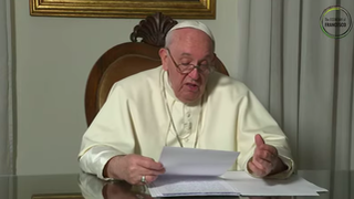 El Papa convocó a los jóvenes economistas a “ensuciarse las manos” para construir el mundo post-pandemia