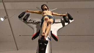 'La bondadosa crueldad': Retrospectiva en Madrid de León Ferrari, el artista al que el Papa llamó "blasfemo"