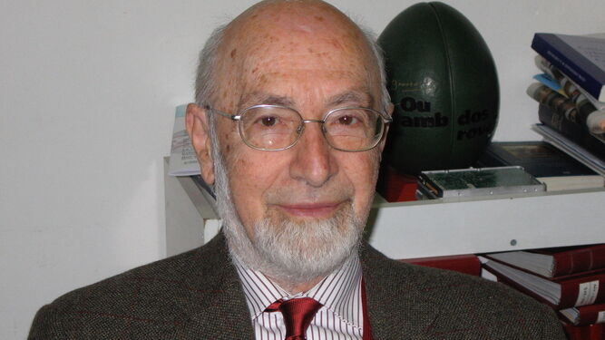 De personalidad multifacética, Gomis también fue maestro de periodistas.